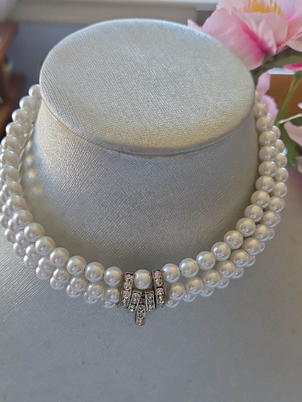 Rhinestone & Faux Pearl Choker Necklace - Picture 3 of 4
